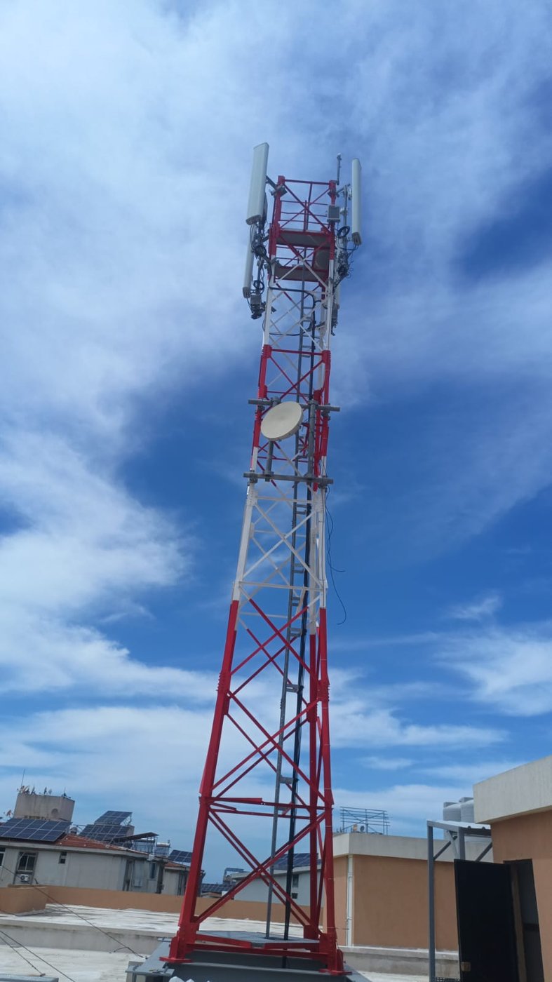 Rooftop tower with microwave link, Lebanon